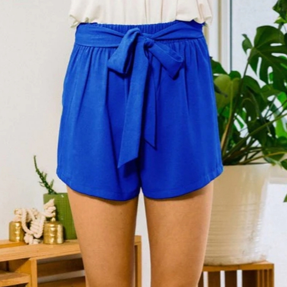 Curvy Tie Shorts